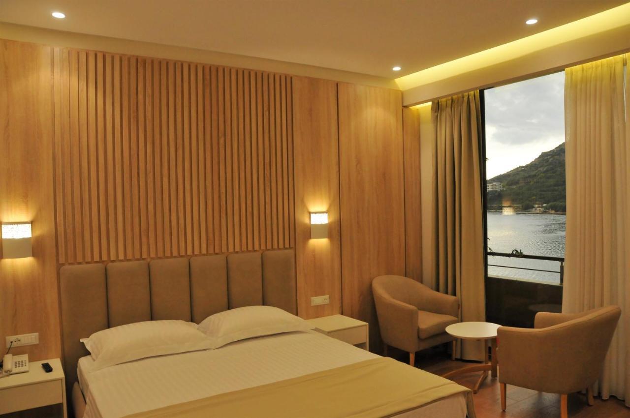 Paradise Beach Hotel Radhimë Exteriör bild